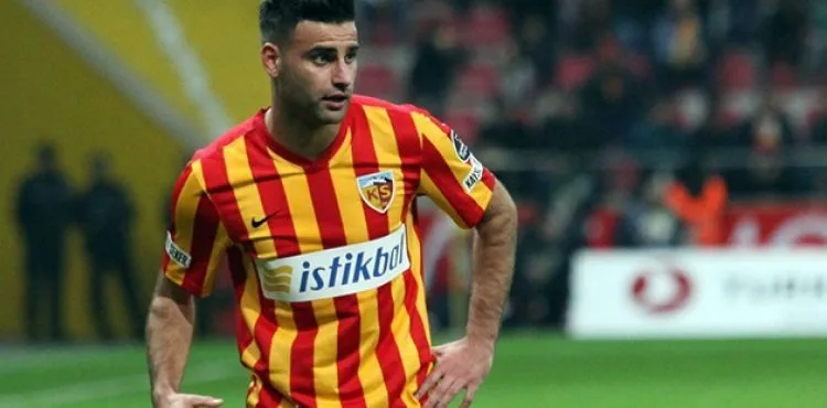Deniz Türüç Fenerbahçe'de