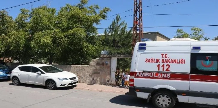 Trafik kazasında hayatını kaybeden polis memuru Kayseri'de toprağa verildi