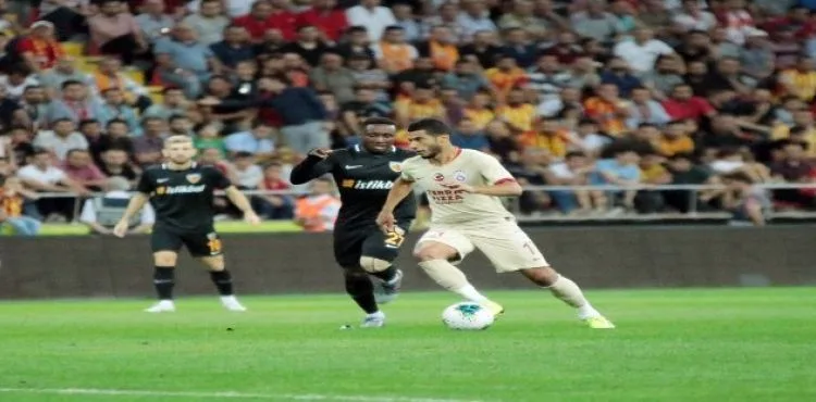 Süper Lig: İstikbal Mobilya Kayserispor: 1 - Galatasaray: 0 (İlk Yarı)