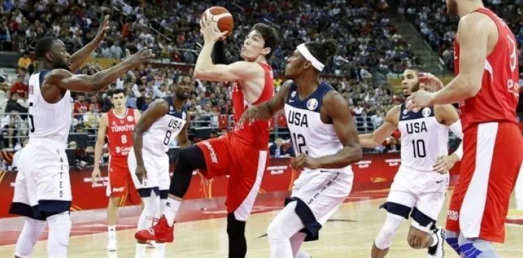 A Milli Basketbol Takımı, Dünya Kupası E Grubu ikinci maçında ABD'ye 93-92 mağlup oldu.
