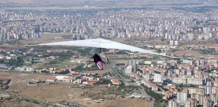 Ali Dağı'nda Türkiye Yelken Kanat Şampiyonası Heyecanı