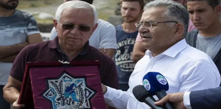 Büyükşehir'den tarihe destek