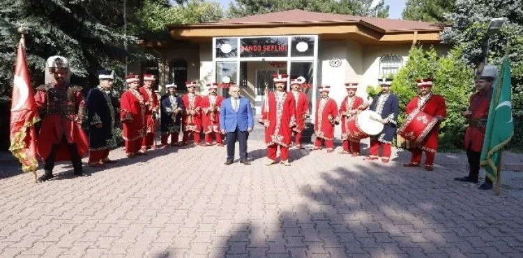 "Milli Duygularımızı kabartıyorsunuz"
