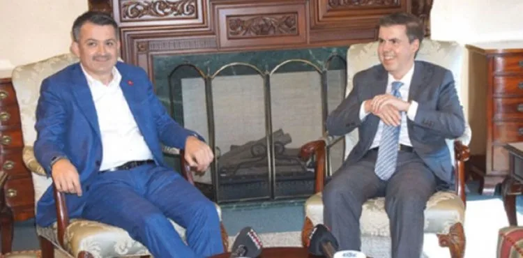 Bakan Pakdemirli'den, İhlas Holding'e ziyaret