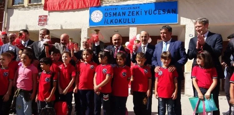 309 bin öğrenci için ilk ders zili çaldı