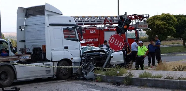 Hatay Emniyet Müdürü ve ailesi kaza geçirdi