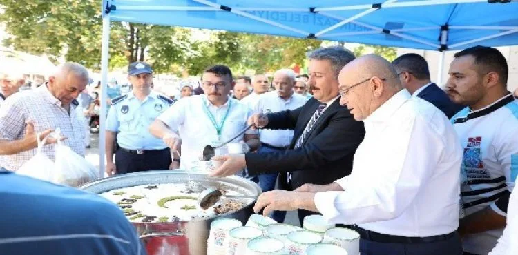 Aşureler Başkan Palancıoğlu'ndan