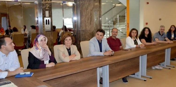 İl Sağlık Müdürü Benli'nin Ev Sahipliğinde Kan Zirvesi Yapıldı