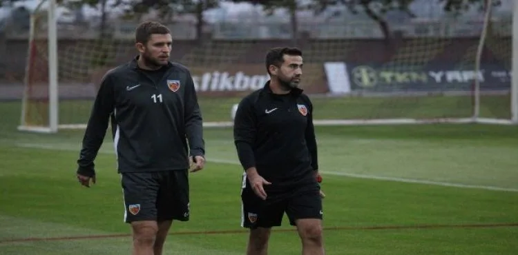 Artem Kravets çalışmalara başladı