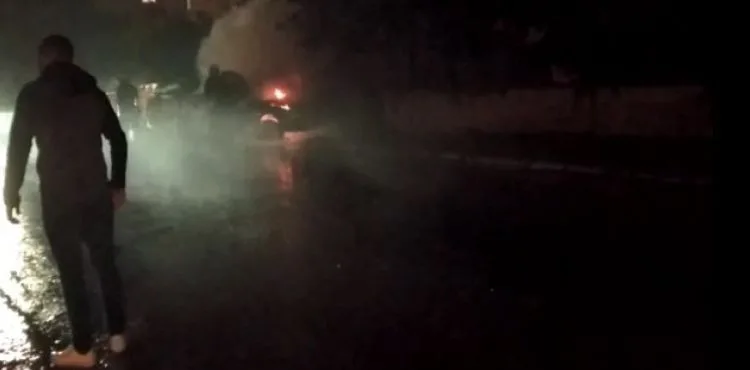 Cayır cayır yanan araç hurdaya döndü