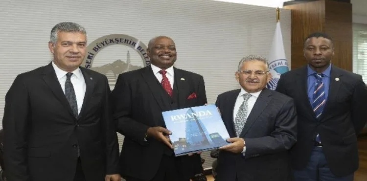 Başkan Büyükkılıç, Ruanda Büyükelçisini ağırladı
