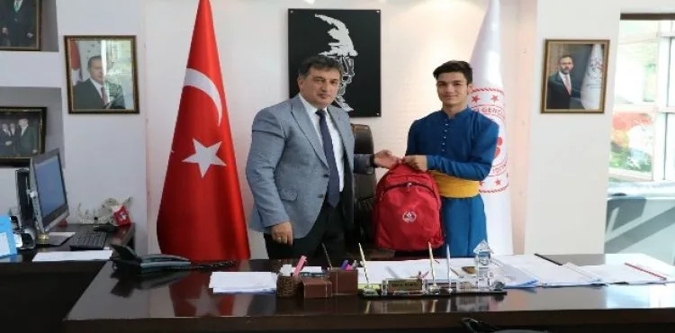 Atlı Okçuluk Türkiye Şampiyonu'ndan Eskici'ye Ziyaret