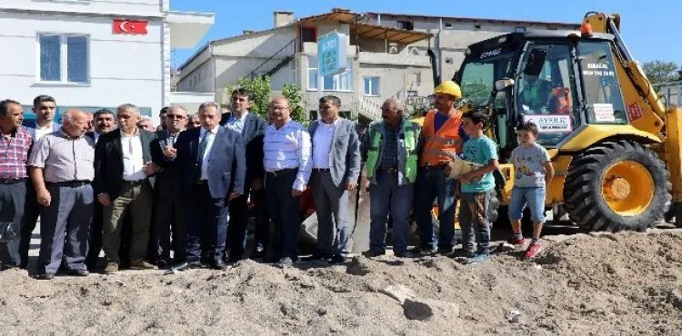 Başkan Yalçın Başakpınar'da çalışmaları inceledi