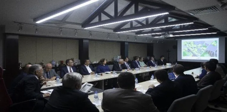 Başkan Büyükkılıç, "Tüm ilçelerimizle dayanışma içindeyiz"