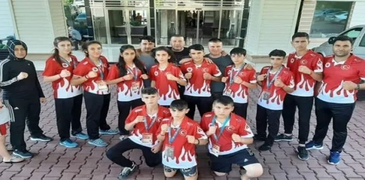Kayserili Muaythaicilerden Dünya Şampiyonası'nda Madalyalara Ambargo