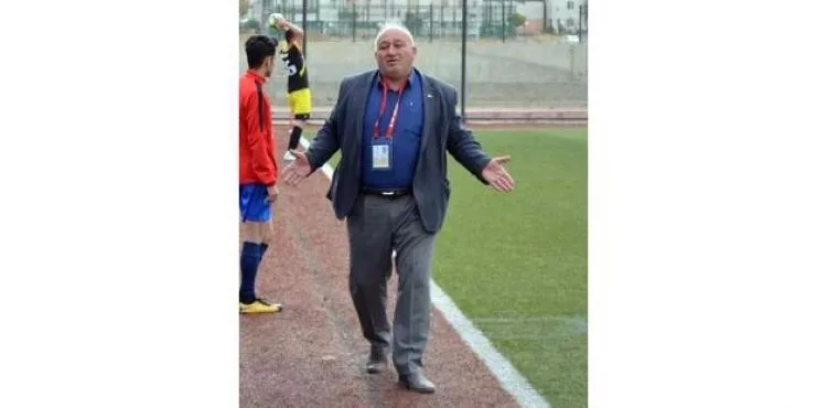 Futbolcusunu döven Başkan Hacı Yusuf Şahin: