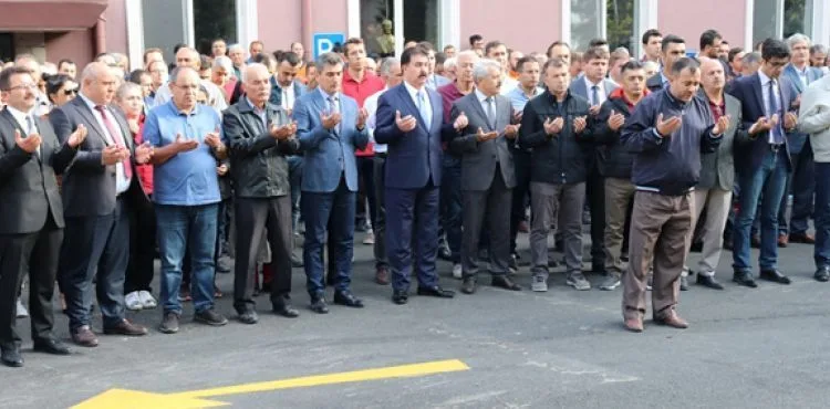 Karayolları Barış Pınarı Operasyonunda Görev Yapan Askerlere Dua Etti.