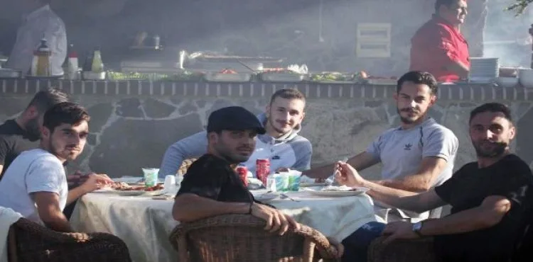 Kayserispor'a moral yemeği