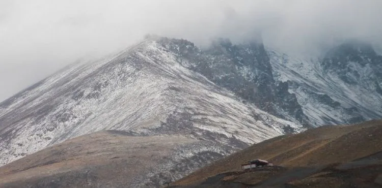 Erciyes Dağı'na kar yağdı
