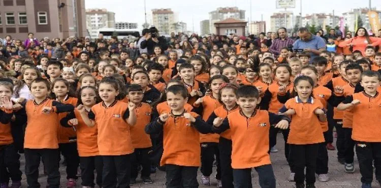 'Spor A.Ş. Bizim Okulda' etkinliği devam ediyor