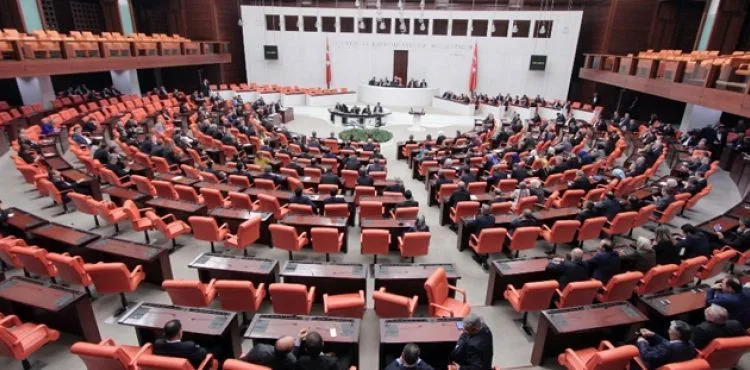 Gümrük Kanunu'nda değişiklik yapılmasına dair Kanun Teklifi kabul edildi