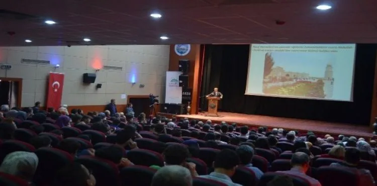 Türk Dünyası ve Hoca Ahmet Yesevi Konferansı'na büyük ilgi