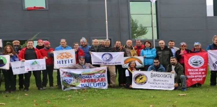Dağcılar 29 Ekim tırmanışı için Erciyes'e hareket etti