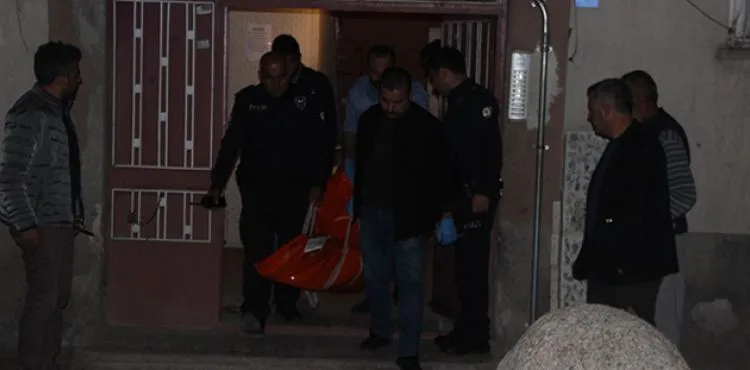 2 çocuk annesi kadın çocuğunun gözleri önünde öldürüldü