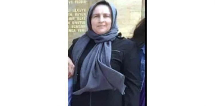 Traktörün altında kalarak can verdi