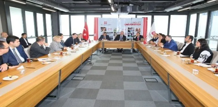 Özbekistan İnşaat Bakanlığı Heyeti'nden AGÜ'ye Ziyaret