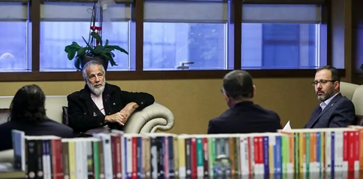 Bakan Kasapoğlu, Yusuf İslam ile bir araya geldi
