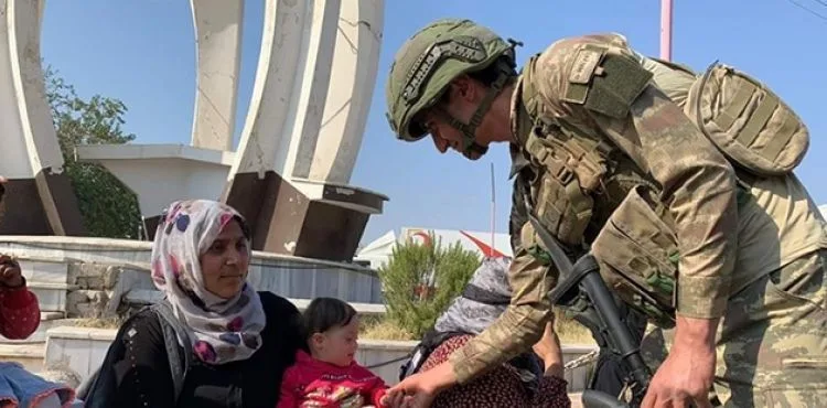 Türk Kızılayı'ndan Tel Abyad'a mobil klinik