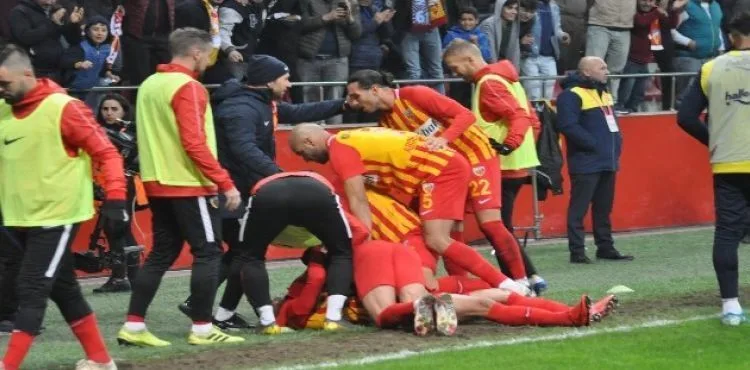 Kayserispor'da prim artırıldı