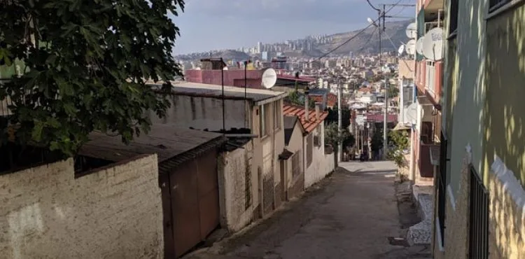 Çocukların yuvarladığı tekerlek yaşlı kadını öldürdü