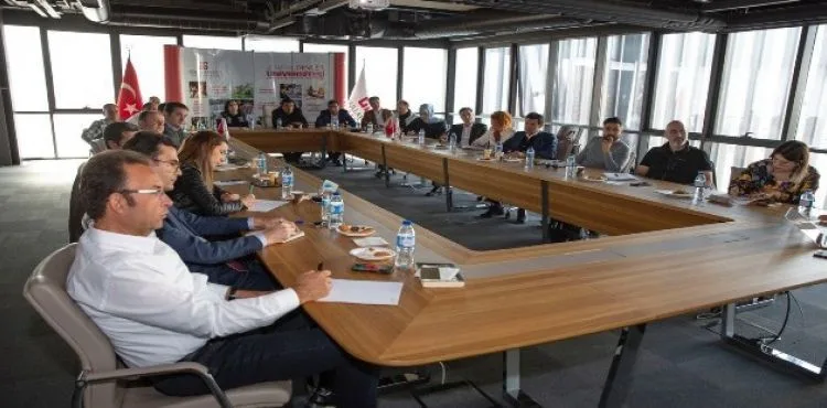 AGÜ Akademi'den Pazarlama Düşünceleri Eğitimi