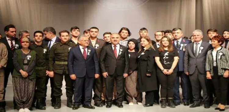 Gazi Mustafa Kemal Atatürk 81. ölüm yıl dönümünde törenlerle anıldı.