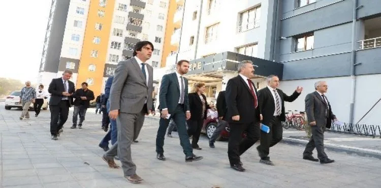 Başkan Palancıoğlu kentsel dönüşüm çalışmalarını inceledi.