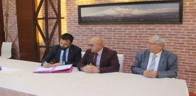 Taksiciler turizm eğitimi alacak