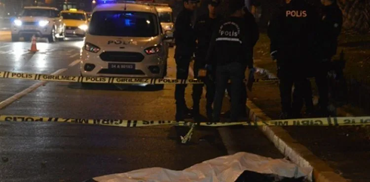 Vatan Caddesinde yolun karşısına geçmek isteyen kişiye otomobil çarptı