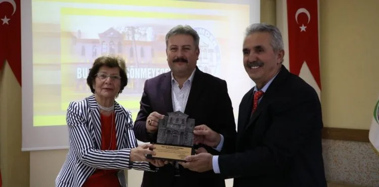 MELİKGAZİ’DE ÖĞRETMENLER GÜNÜ KUTLANDI