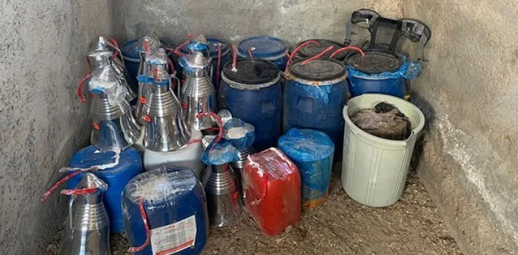 İçişleri Bakanlığı: 'Şırnak'ta 2 ton patlayıcı, 300 elektrikli fünye, 700 metre infilaklı fitil ele geçirildi'