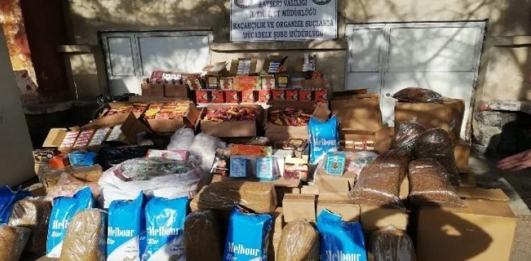 Kayseri'de kaçak tütün operasyonu: 1 gözaltı