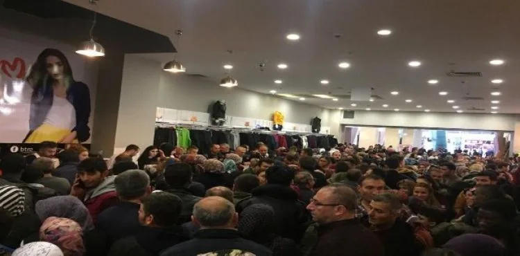 Kayseri'de 'Muhteşem Cuma' izdihama sebep oldu