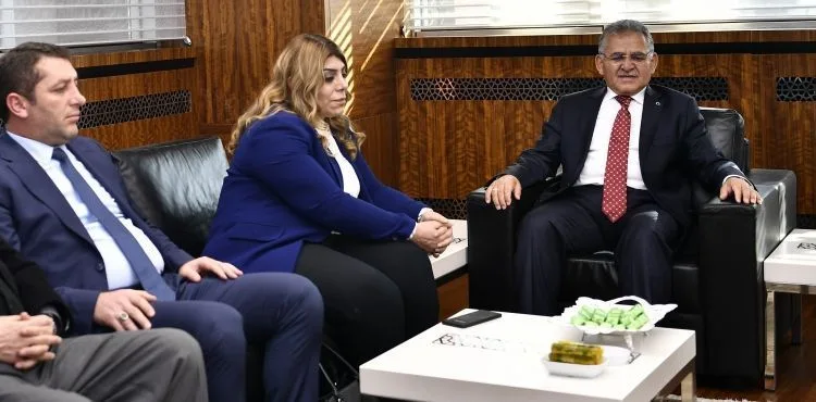 Başkan Büyükkılıç’tan Kayserispor yönetimine moral