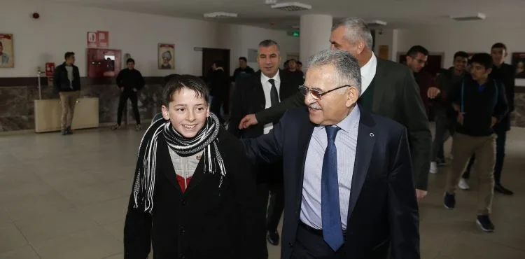 “ÖRNEK VE ÖNDER OLMANIZI İSTİYORUZ”