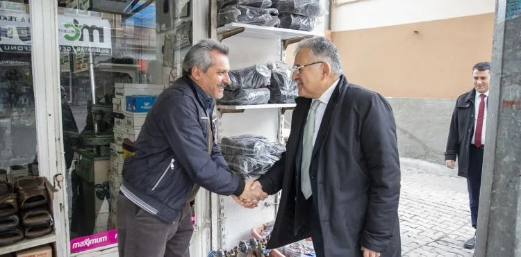 BAŞKAN BÜYÜKKILIÇ, ARGINCIK ESNAFLARIYLA