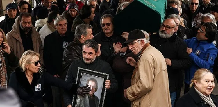 Usta oyuncu Recep Aktuğ son yolculuğuna uğurlandı