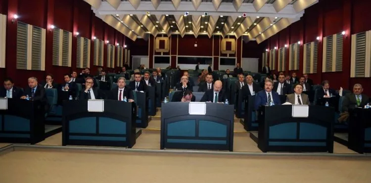 Vali Günaydın'dan Bağımlılıkla mücadele toplantısında metruk bina vurgusu