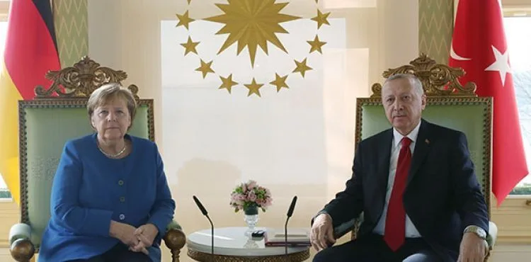 Erdoğan ile Merkel görüşüyor