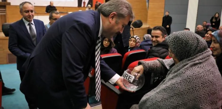 Melikgazi’de Kentsel Dönüşüm kurası çekildi